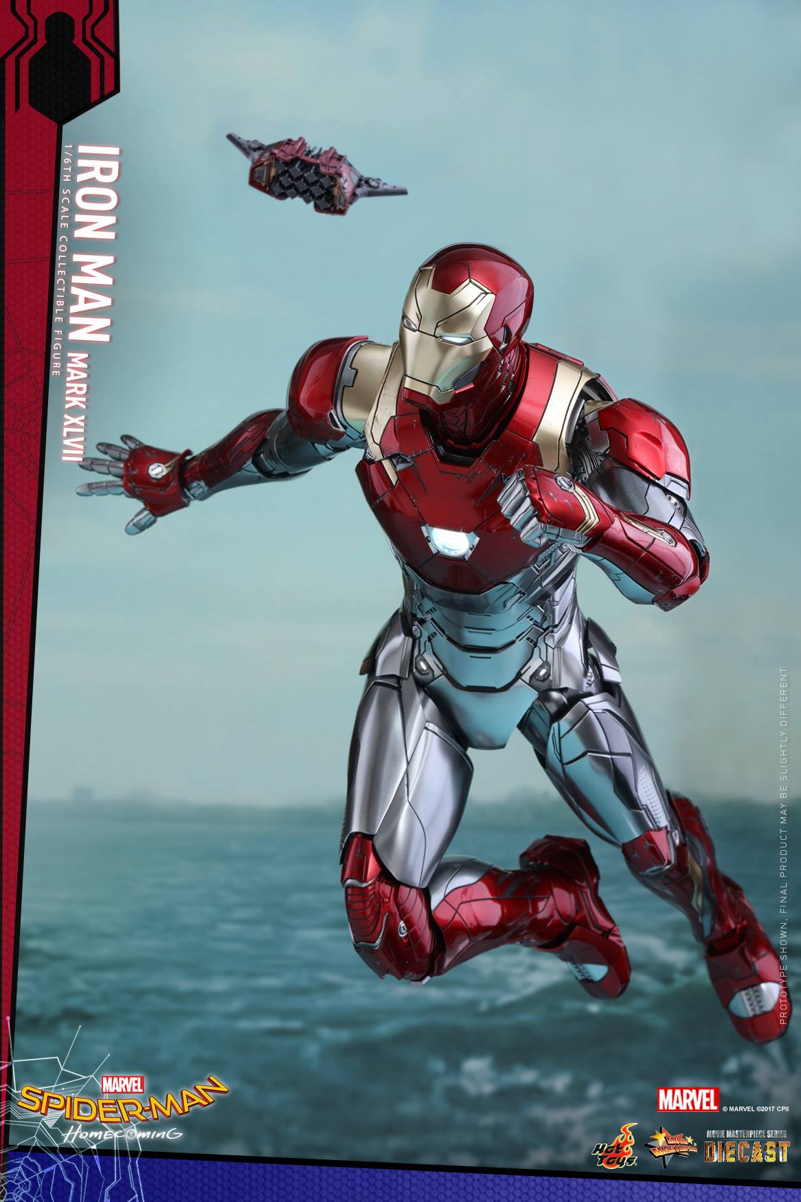 Hot-Toys-Iron-Man-Mark-XLVII-Figure-003.jpg