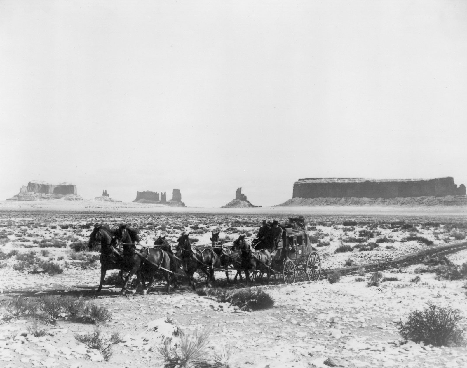 John-Ford-Scene-Stagecoach-Arizona-Monument-Valley.jpg