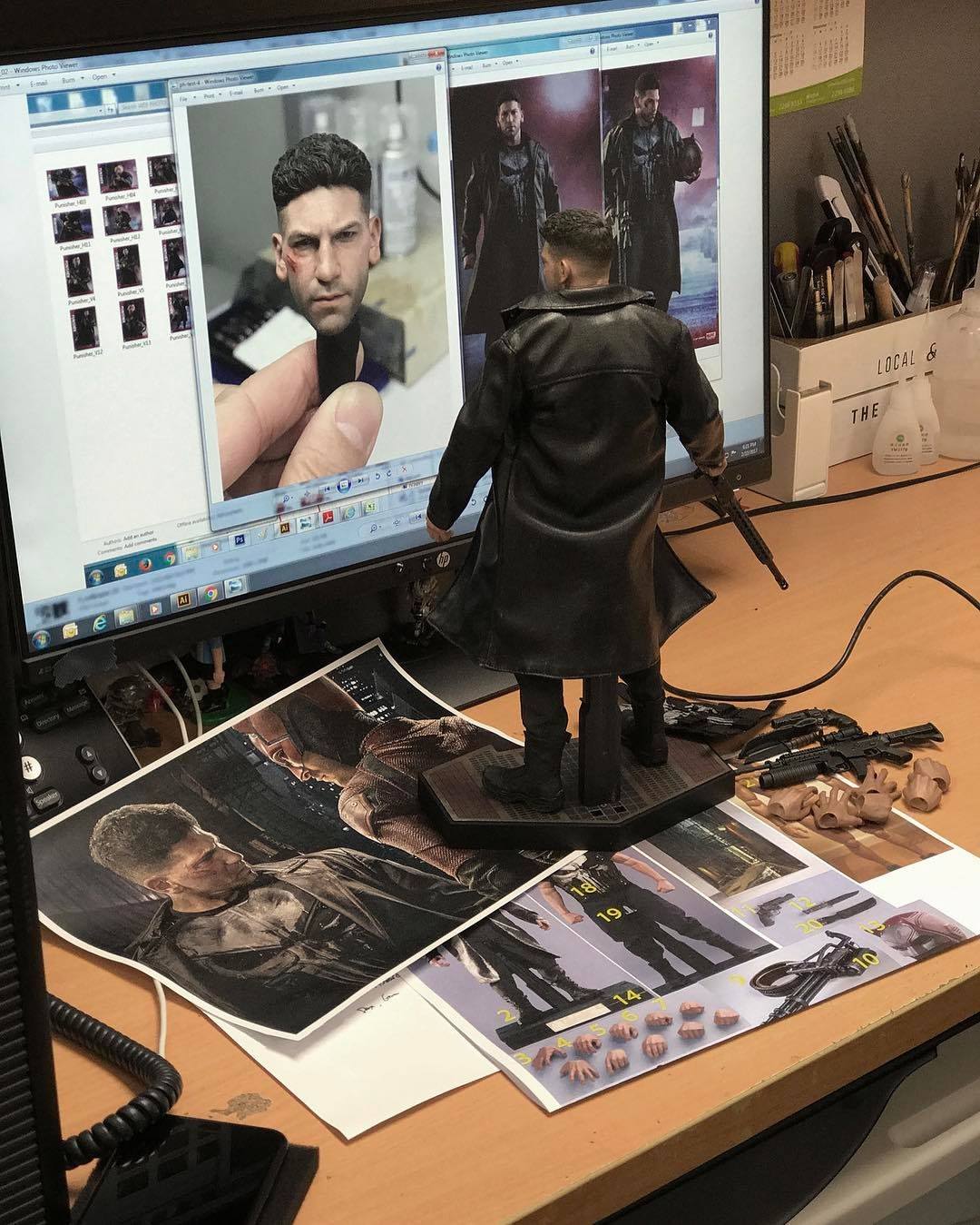 Hot-Toys-Punisher-Preview.jpg