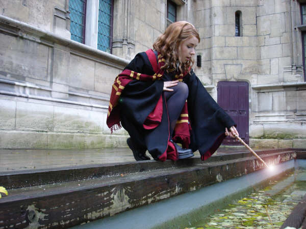 Hermione_granger_by_clefchan.jpg