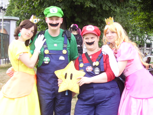 Super_Mario_Family_by_Rayi_kun.jpg