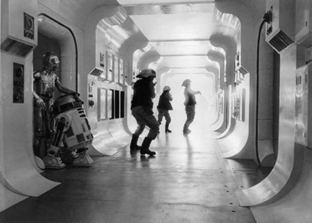 photos_from_the_1977_filming_of_star_wars_640_03.jpg