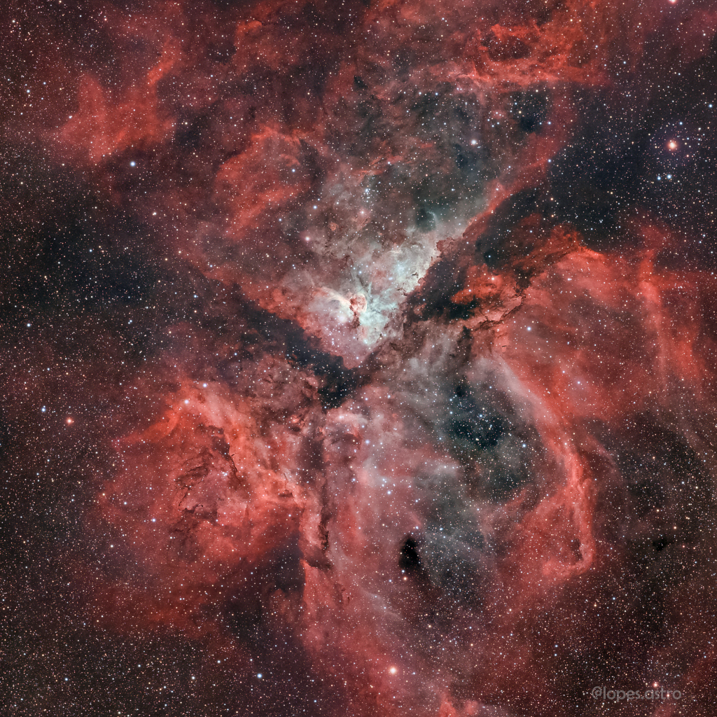 NGC3372_ETA%20CARINA_LOPES1024.jpg